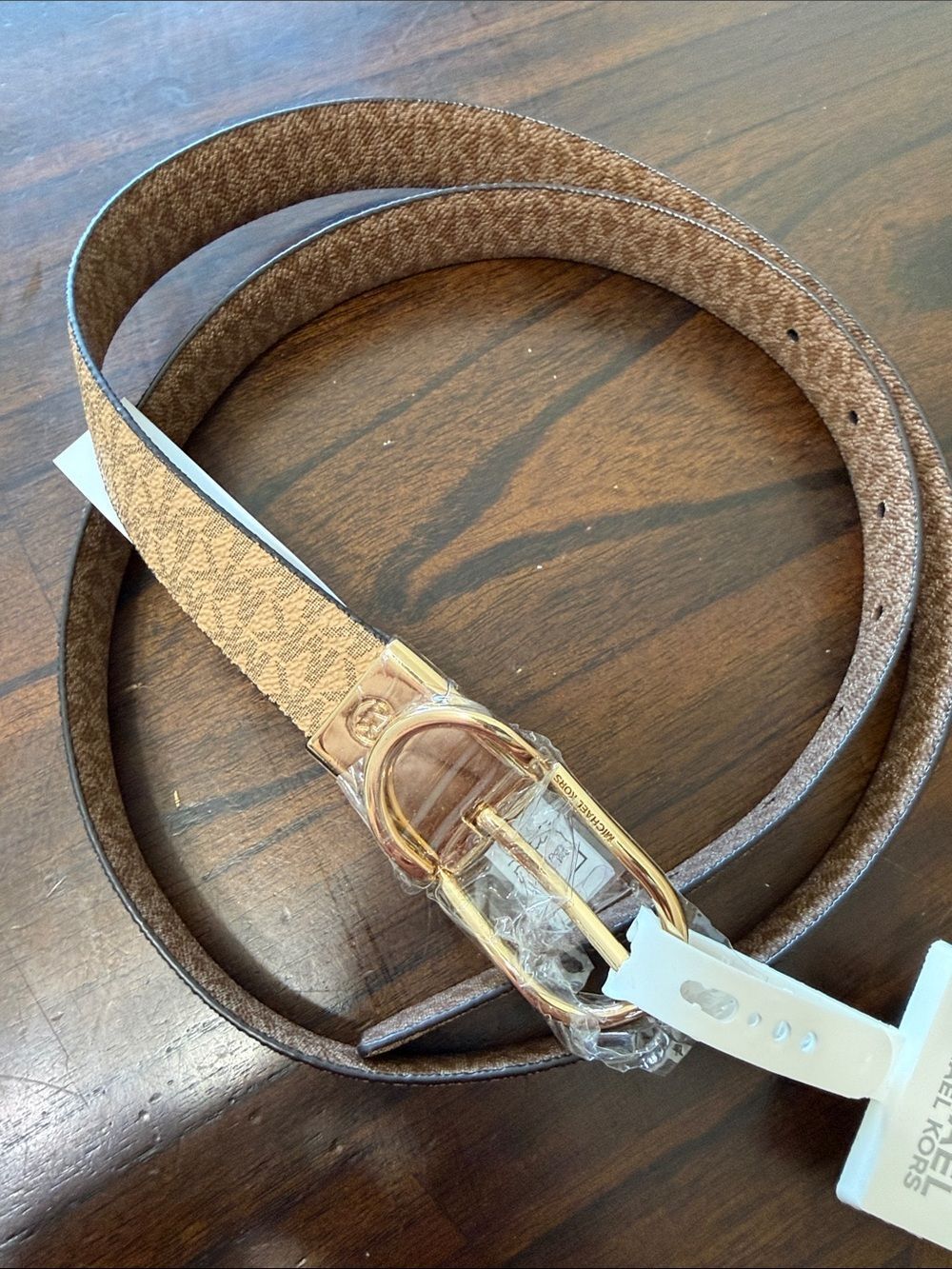 MICHAEL-Michael Kors-reversible -Brown and Tan Belt w/ Gold Buckle- Size XL- NWT